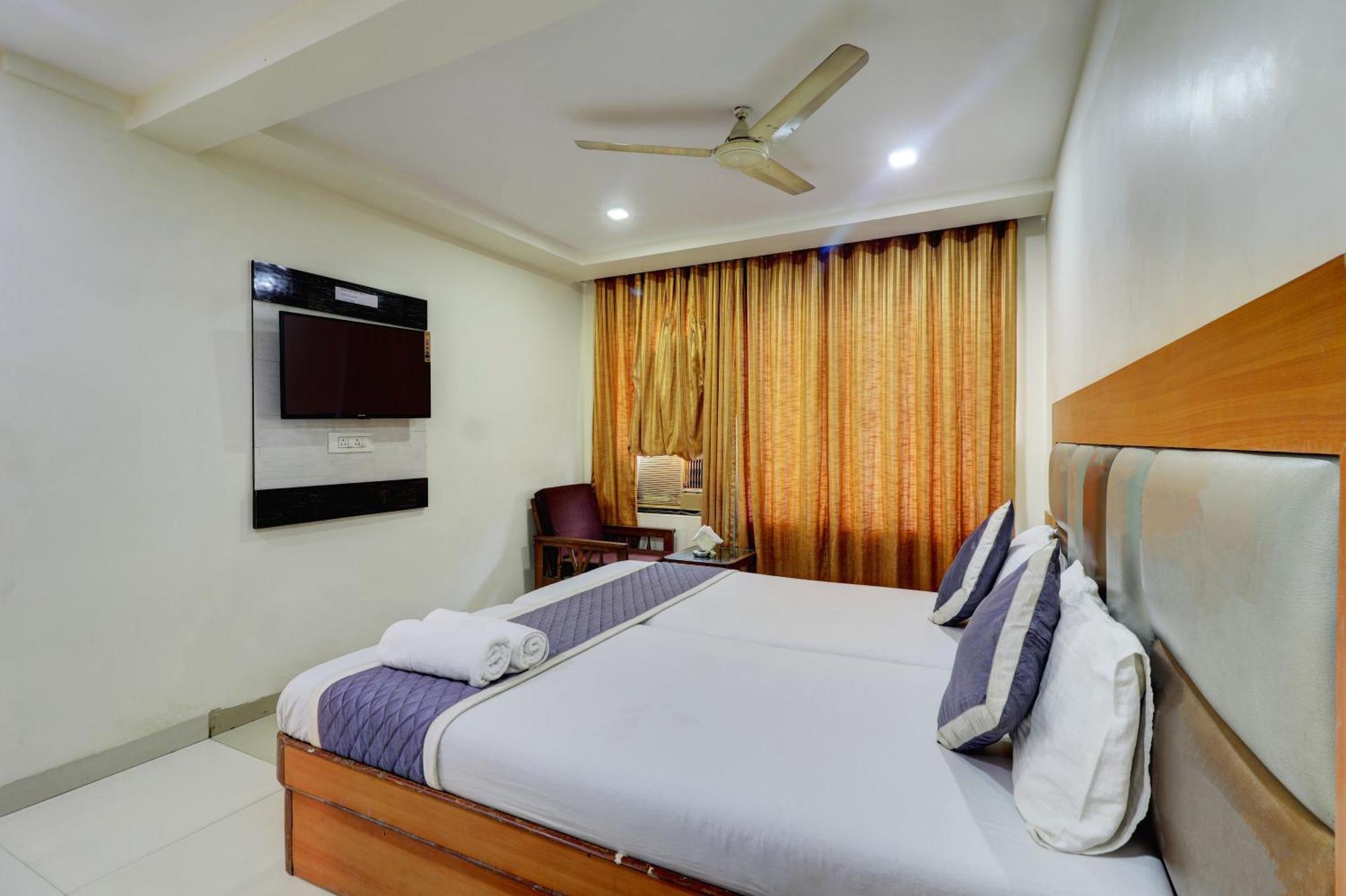 Hotel New Sarovar Grand Panvel Luaran gambar