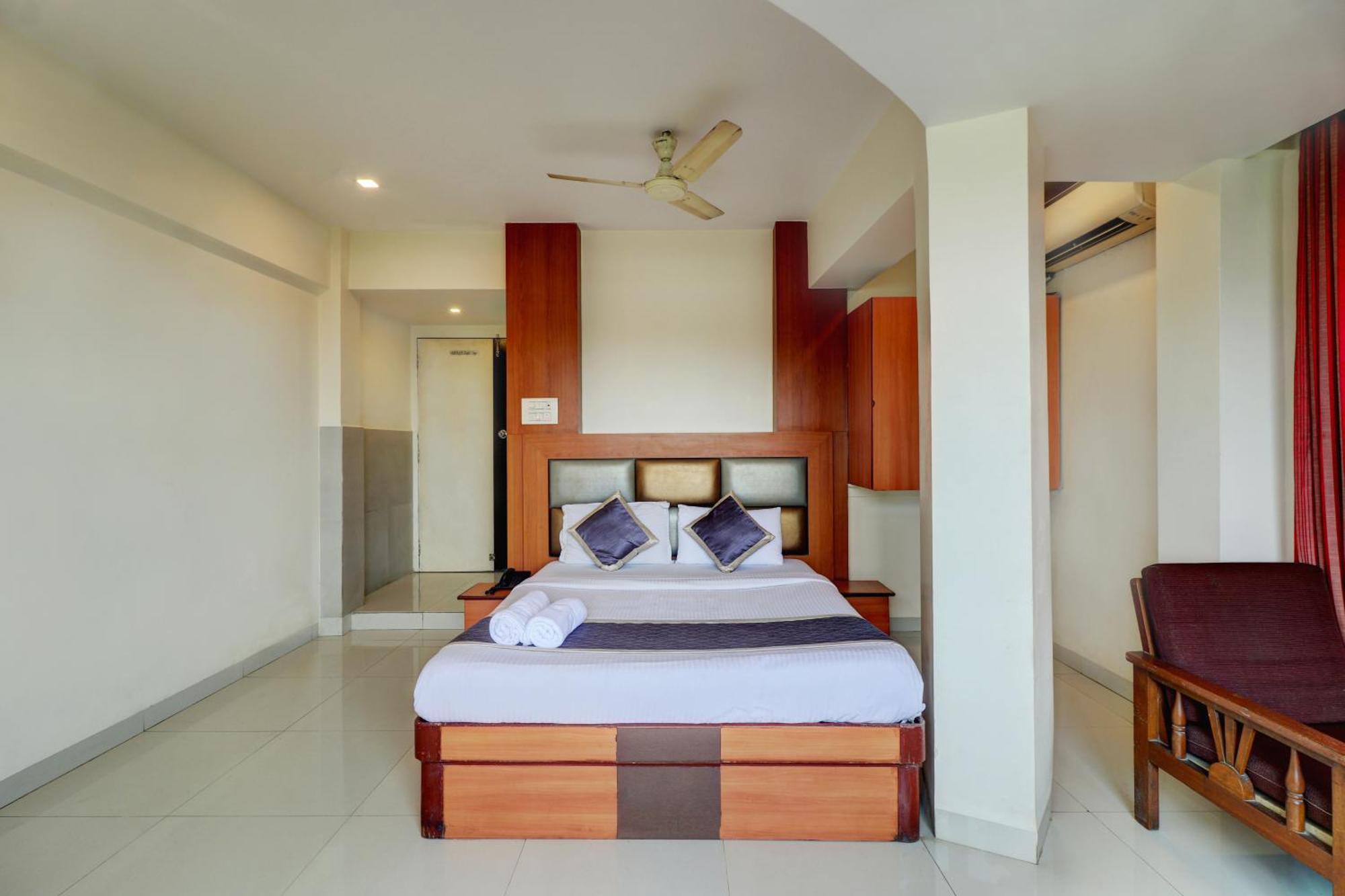 Hotel New Sarovar Grand Panvel Luaran gambar