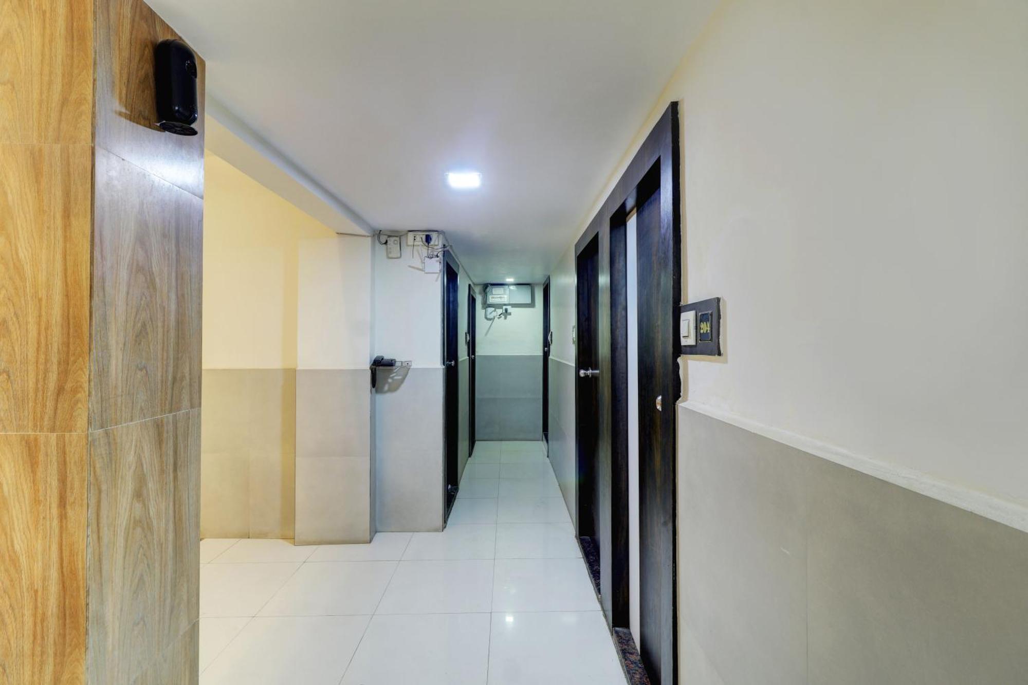 Hotel New Sarovar Grand Panvel Luaran gambar