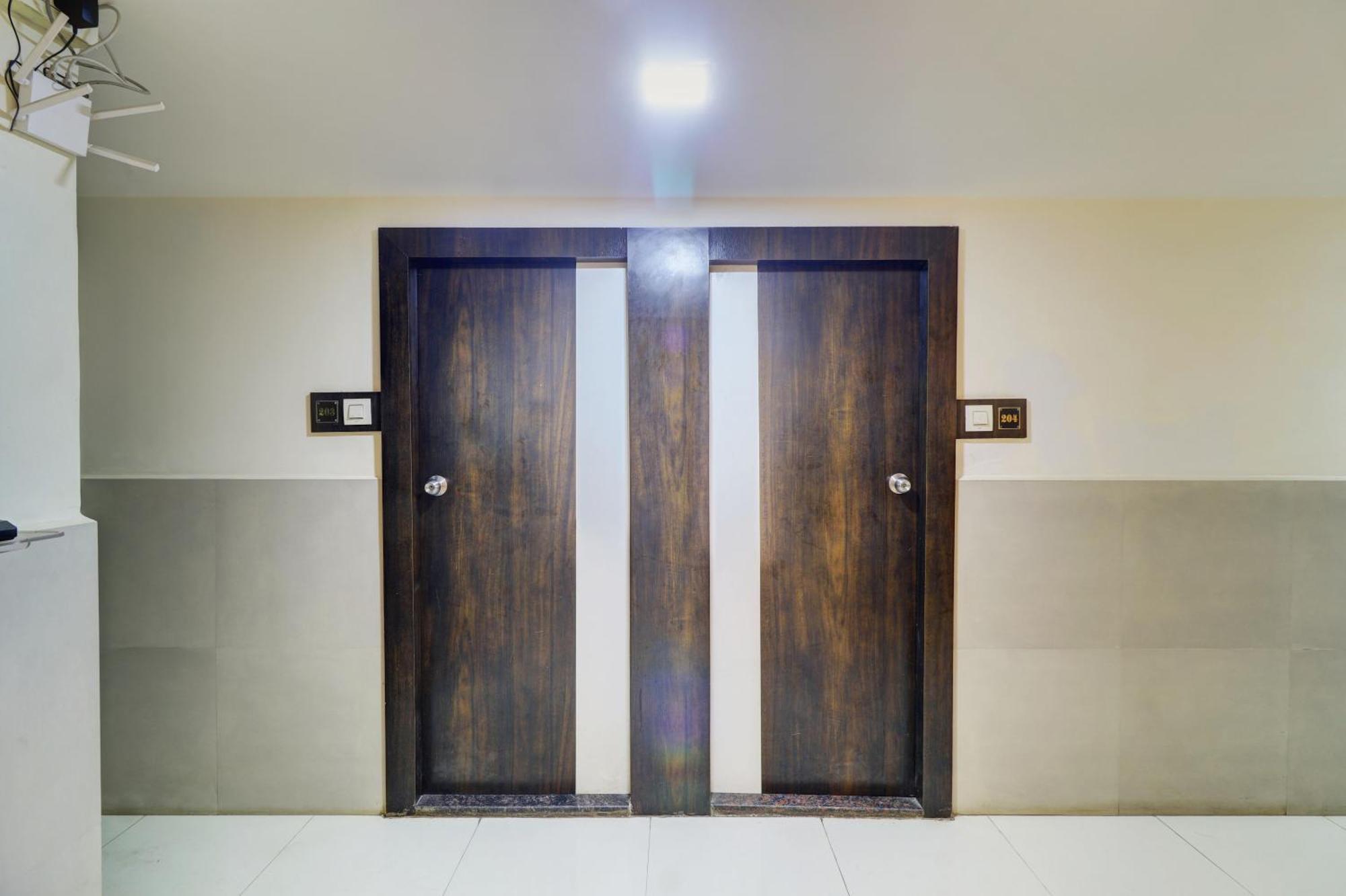 Hotel New Sarovar Grand Panvel Luaran gambar